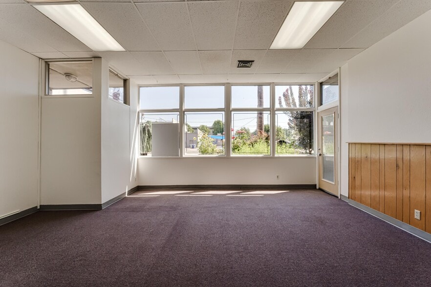 More Photos Of 545-575 Holly St, Junction City Storefront Retail Office For Lease