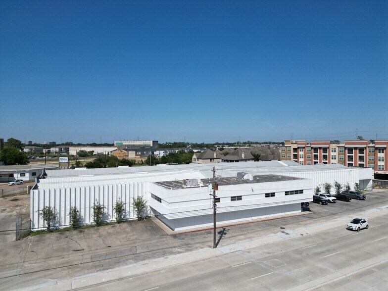 More Photos Of 8600 Hempstead Rd, Houston General Retail For Lease