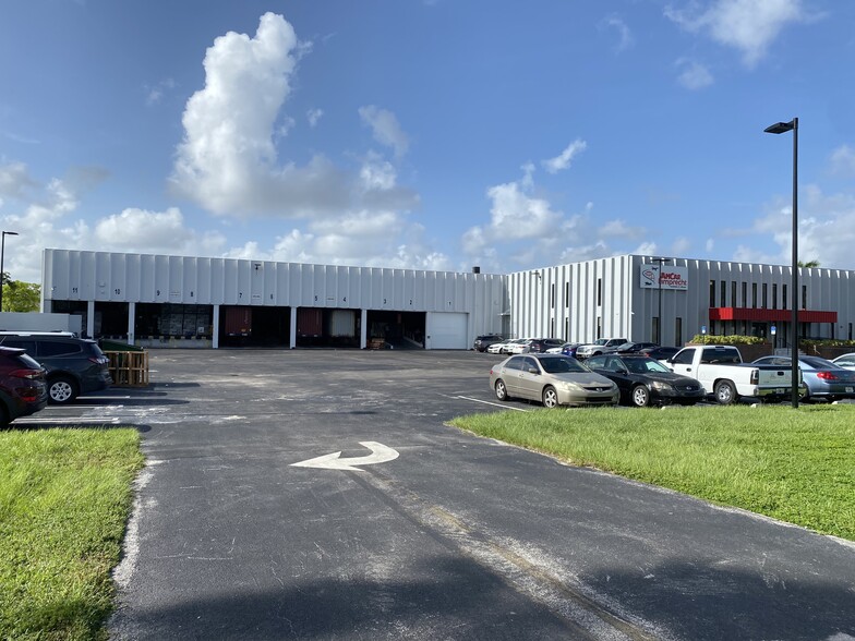 More Photos Of 10100 NW 25th St, Miami Warehouse For Lease