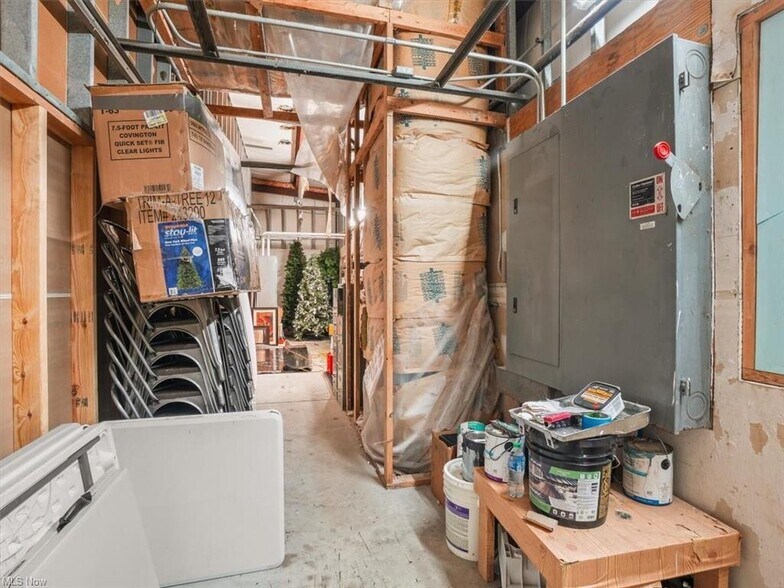 More Photos Of 326 W Main Rd, Conneaut Freestanding For Sale