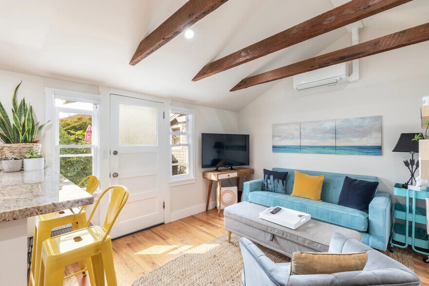 More Photos Of 1030 G St, Napa Apartments For Sale