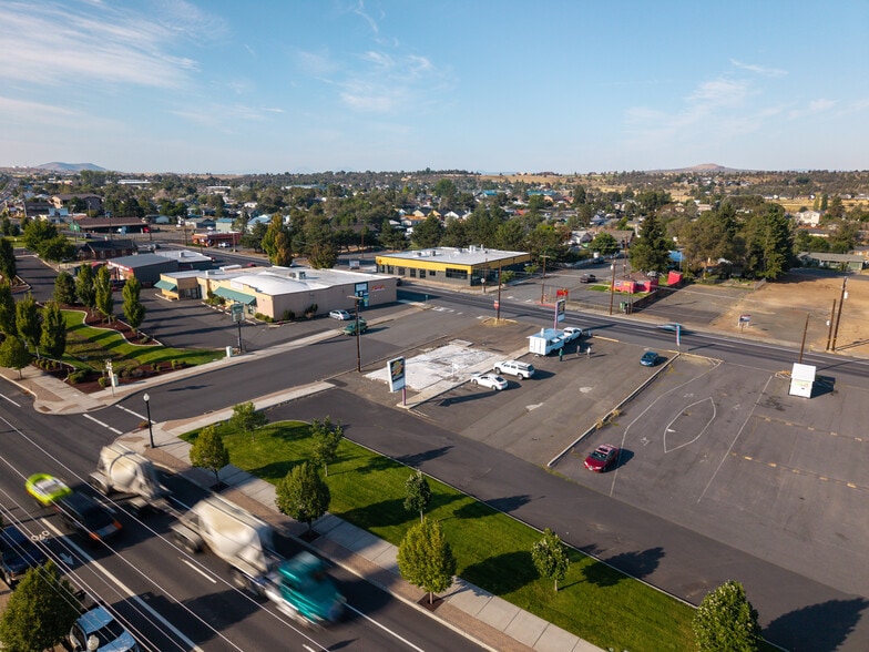 More Photos Of 36 SW I St, Madras Land For Lease