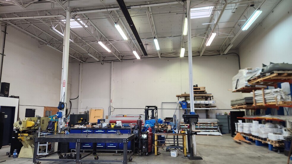 More Photos Of 9110 196A St, Langley Light Distribution For Lease