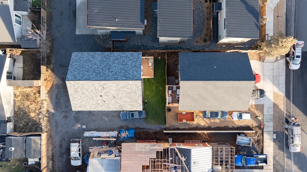 More Photos Of 428 NE Burnside Ave, Bend Apartments For Sale