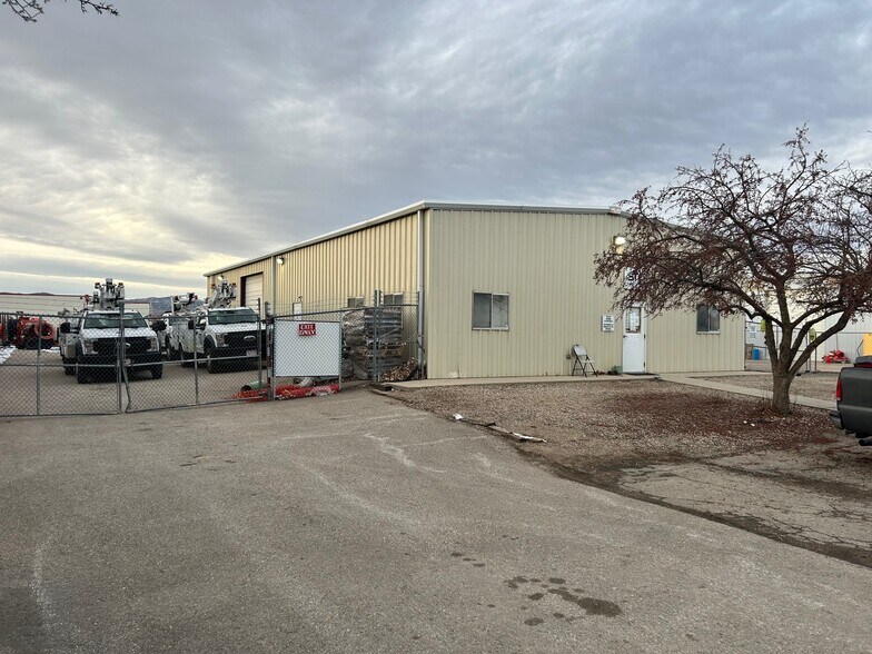 Primary Photo Of 205 Racquette Dr, Fort Collins Warehouse For Sale