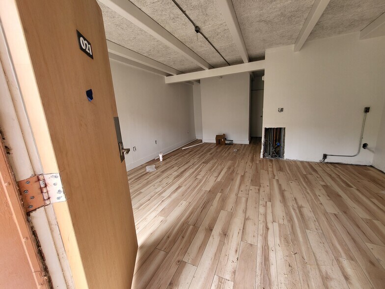 More Photos Of 7350 N Hanley Rd, Hazelwood Hotel For Sale