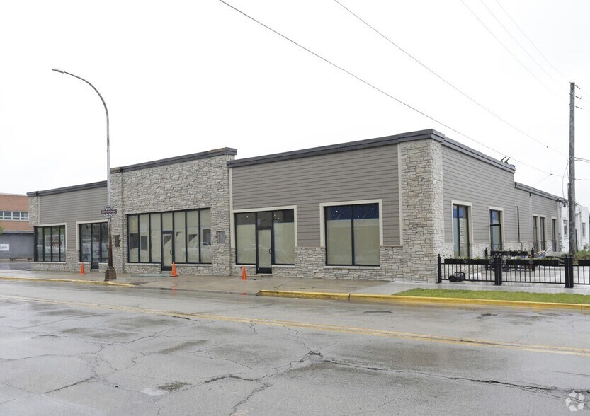 More Photos Of 150 E Station St, Kankakee Restaurant For Lease