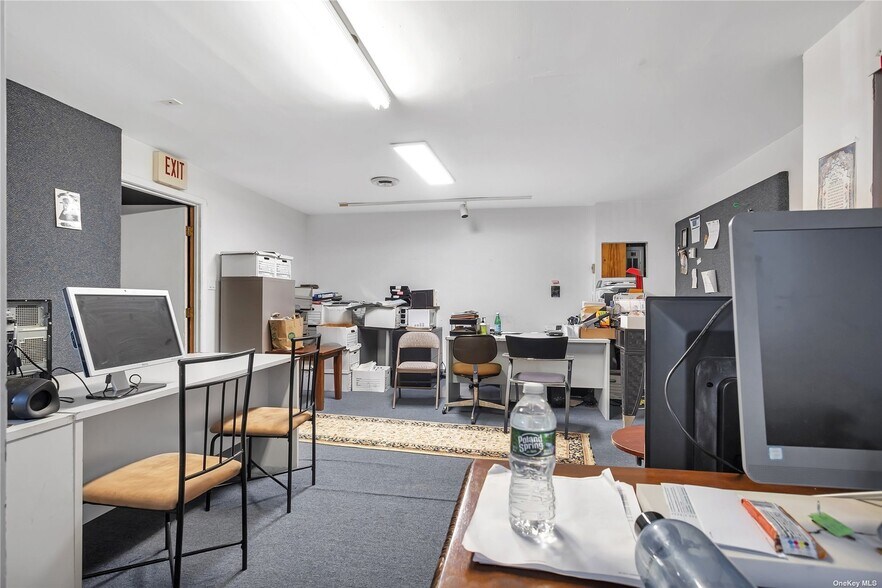More Photos Of 83 Watermill Ln, Great Neck Office For Sale