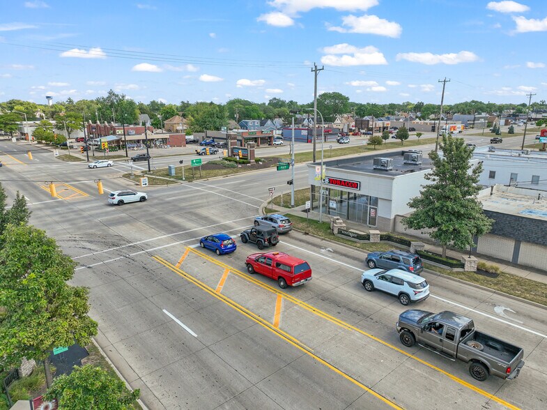 More Photos Of 15010 Fort St, Southgate Freestanding For Lease