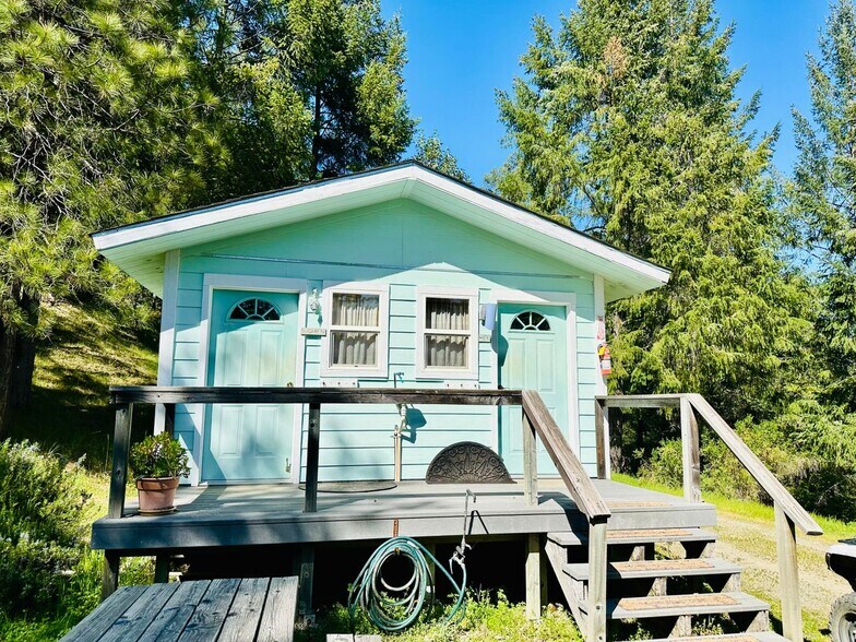 More Photos Of 220 Harmony Ln, Garberville Specialty For Sale