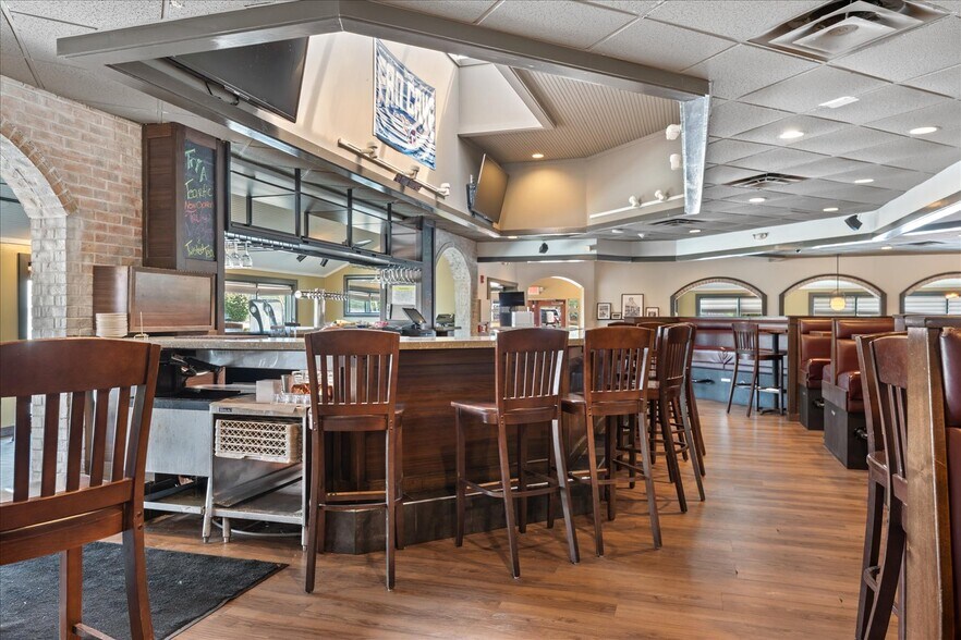 More Photos Of 1202 Murfreesboro Rd, Franklin Restaurant For Lease