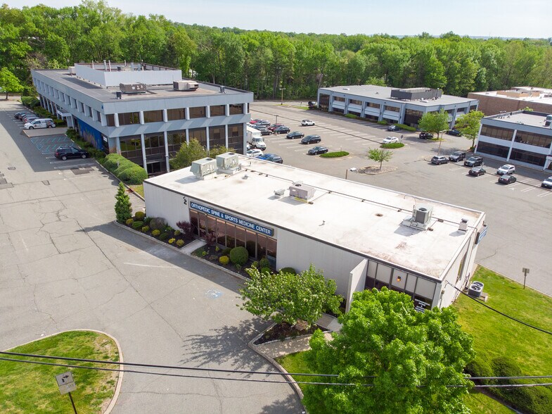 More Photos Of 2 Forest Ave, Paramus Medical For Lease