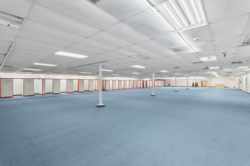 More Photos Of 451 Landing Blvd, League City Office For Sale