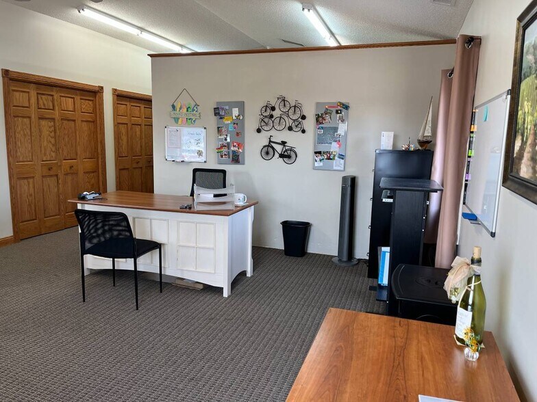 More Photos Of 1435 Division St, Waite Park Convenience Store For Lease