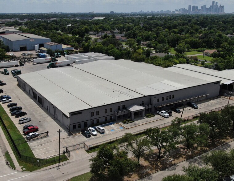 More Photos Of 6410 Cavalcade St, Houston Manufacturing For Sale