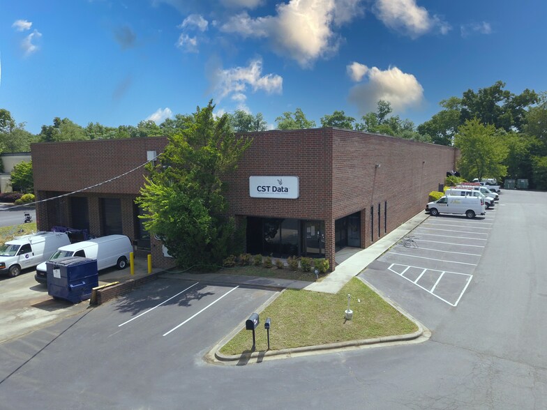 More Photos Of 10725 John Price Rd, Charlotte Warehouse For Lease