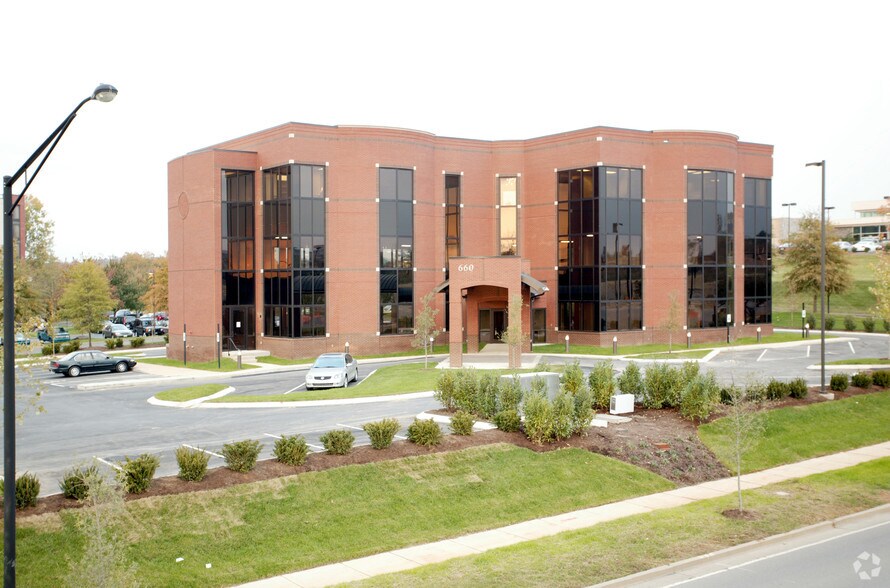 More Photos Of 660 Bakers Bridge Ave, Franklin Loft Creative Space For Lease