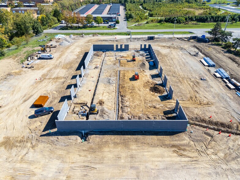 More Photos Of 1050 Dearborn Dr, Columbus Distribution For Lease