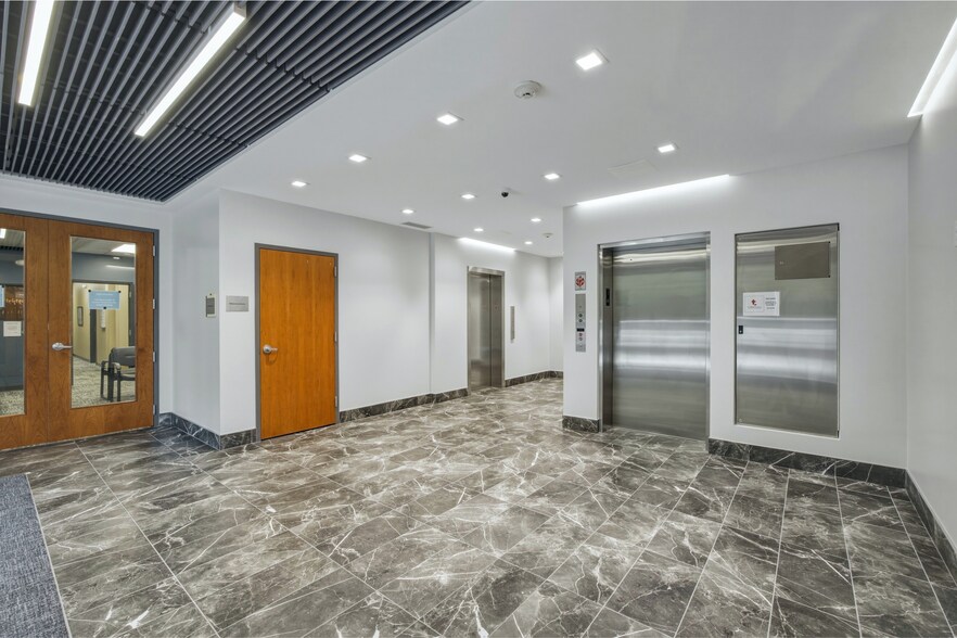 More Photos Of 1835 Savoy Dr, Atlanta Medical For Lease