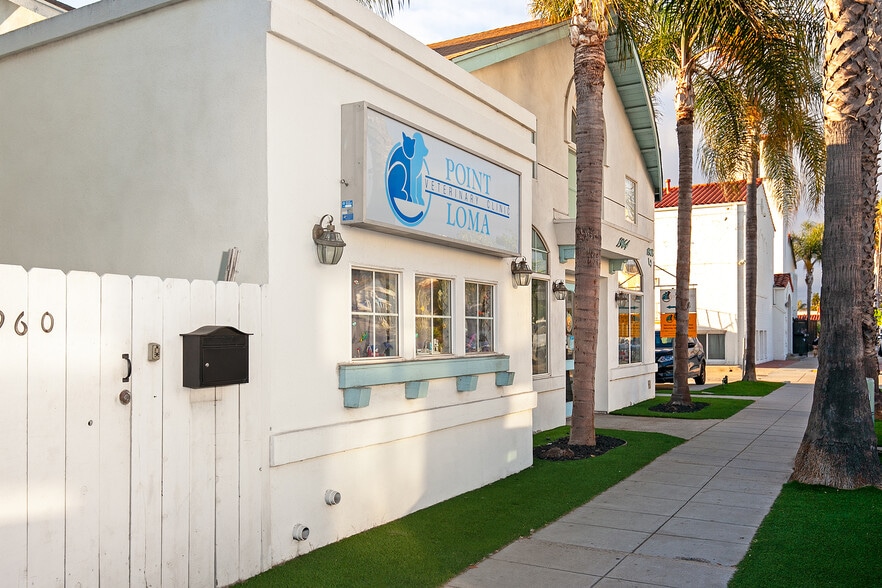 More Photos Of 1964-1968 Sunset Cliffs Blvd, San Diego Medical For Sale