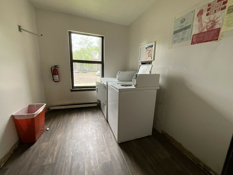 More Photos Of 230 N Corning St, Farwell Apartments For Sale
