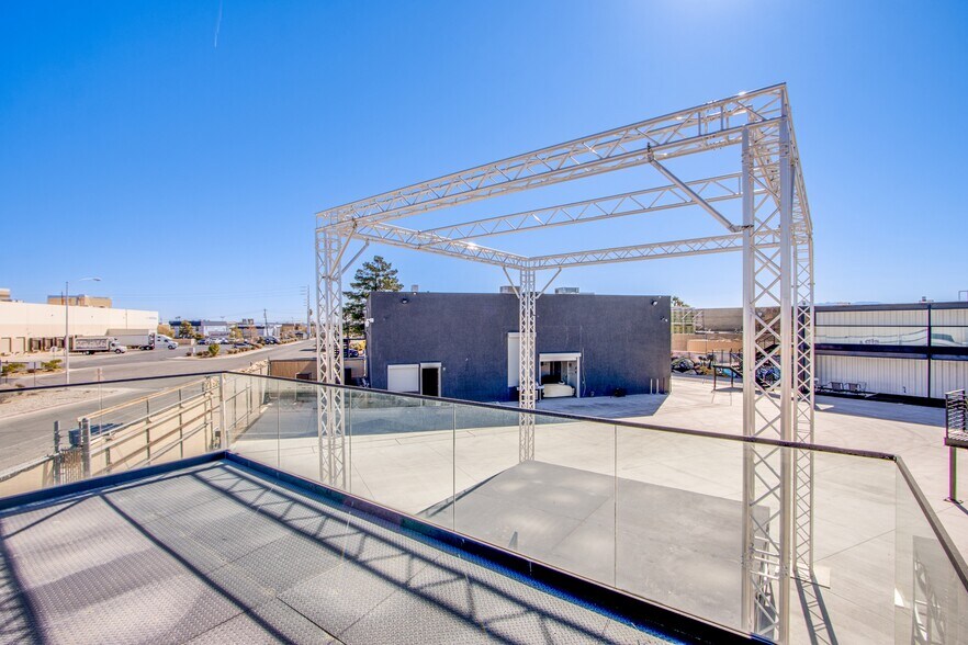 More Photos Of 4251 W Oquendo Rd, Las Vegas Light Distribution For Sale