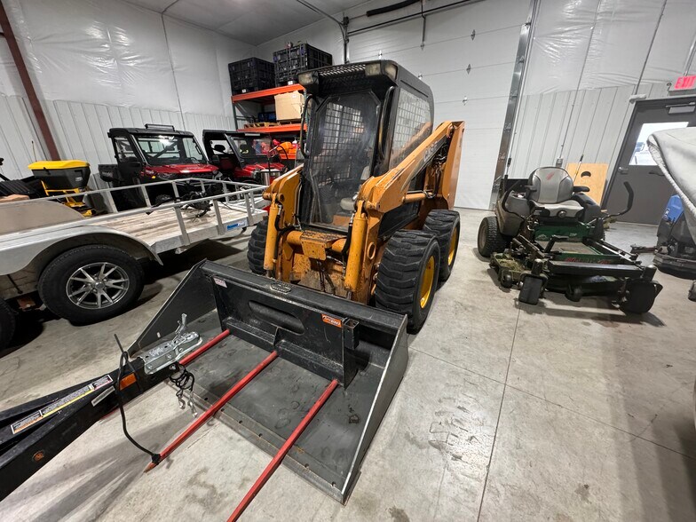 More Photos Of N643 Boulder Rd, Watertown Distribution For Sale