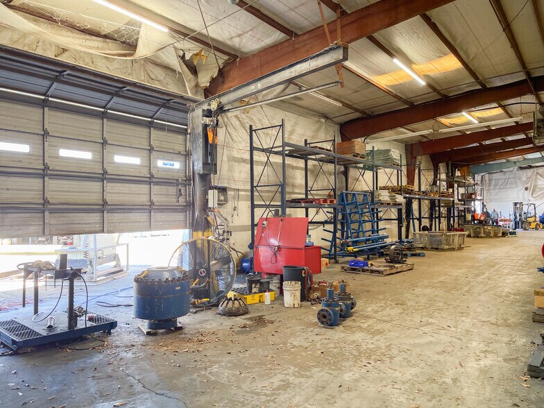 More Photos Of 204-206 Easy St, Lafayette Refrigeration Cold Storage For Sale