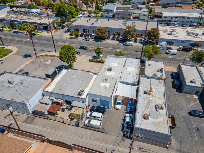 More Photos Of 1812 Victory Blvd, Glendale Flex For Sale