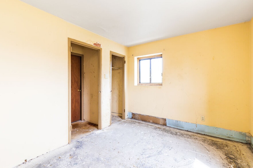 More Photos Of 628 9th St, Niagara Falls Apartments For Sale