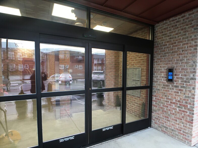 More Photos Of 293 Lafayette Ave, Hawthorne Storefront Retail Office For Sale