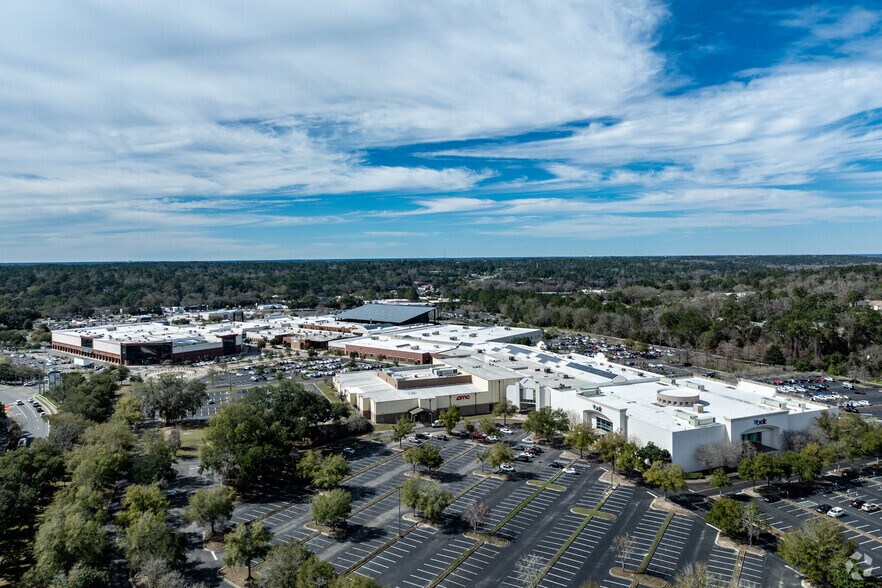 More Photos Of 2415 N Monroe St, Tallahassee General Retail For Lease