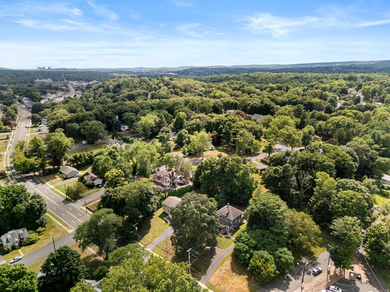 More Photos Of 2764 Whitney Ave, Hamden Office For Sale
