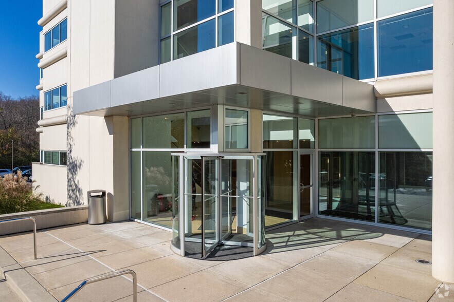 More Photos Of 501 Carr Rd, Wilmington Unknown For Lease