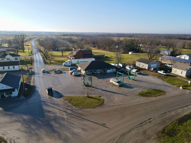 Primary Photo Of 203 W Main St, Drakesville Fast Food For Sale