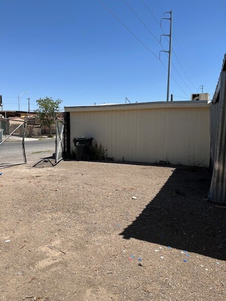 More Photos Of 3524 Durazno Ave, El Paso Warehouse For Sale