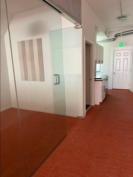 More Photos Of 740A 14th St, San Francisco General Retail For Lease