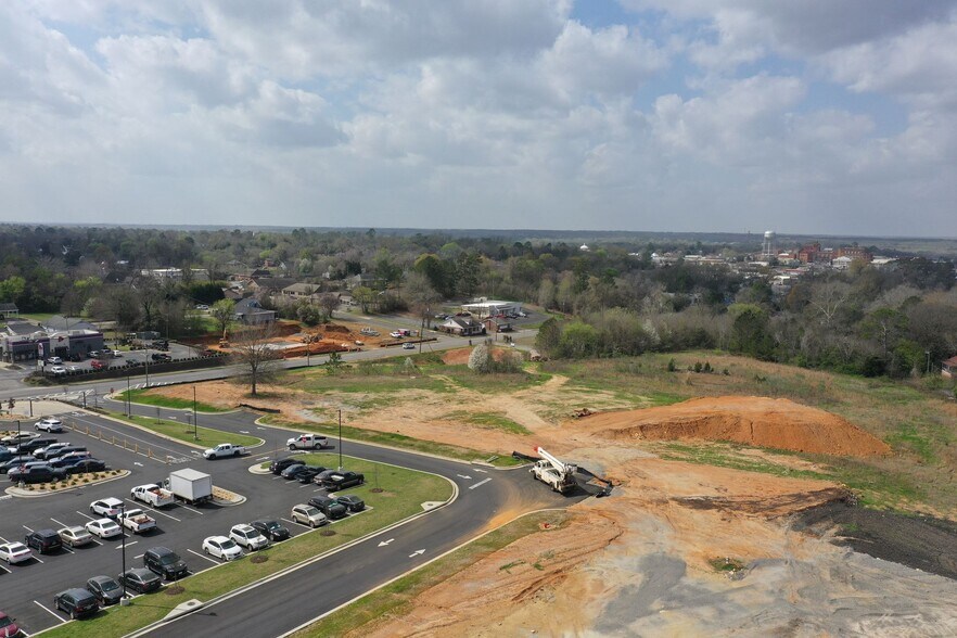 More Photos Of 720 Forsyth st, Americus General Retail For Lease