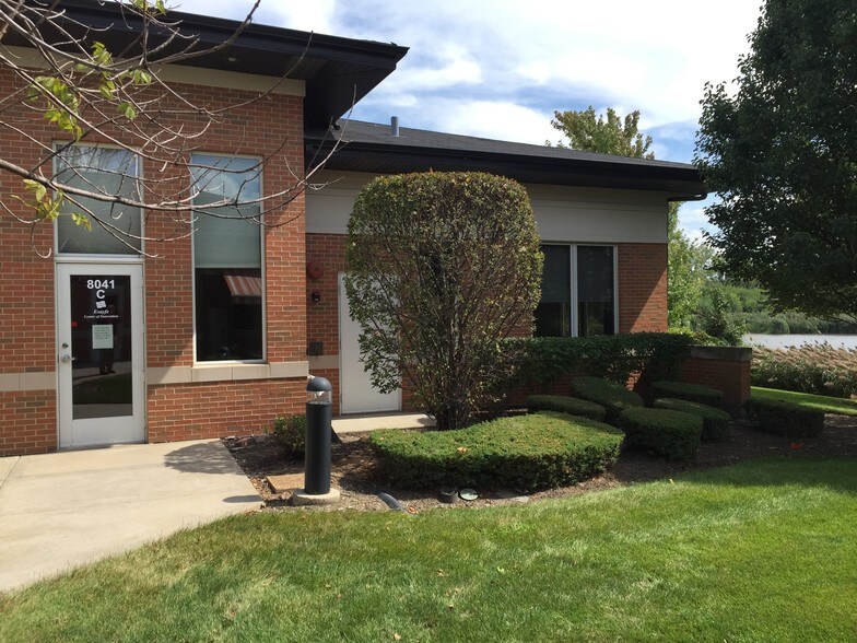 More Photos Of 8041 W 186th St, Tinley Park Loft Creative Space For Sale