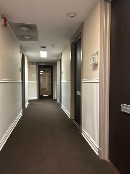 More Photos Of 543-561 Lincoln Ave, Winnetka Storefront Retail Office For Lease