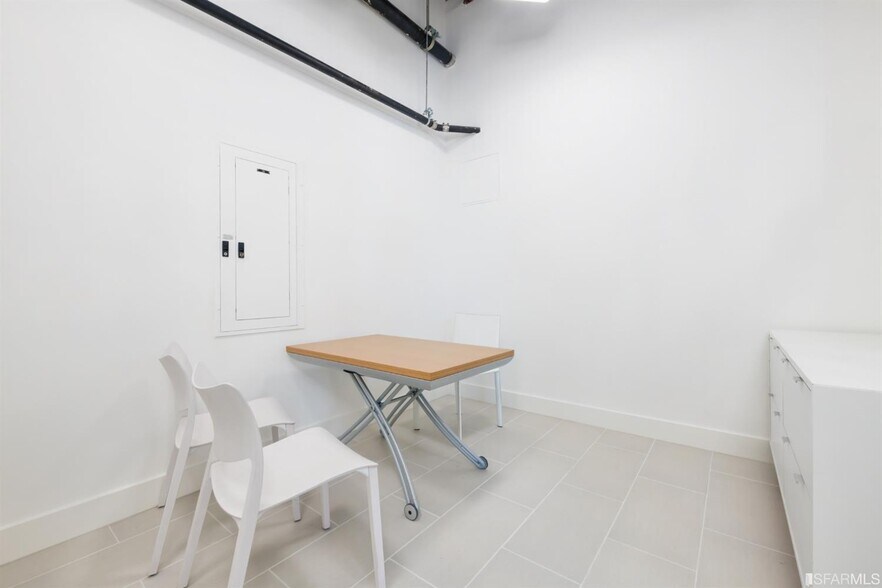 More Photos Of 200 Brannan St, San Francisco Apartments For Sale