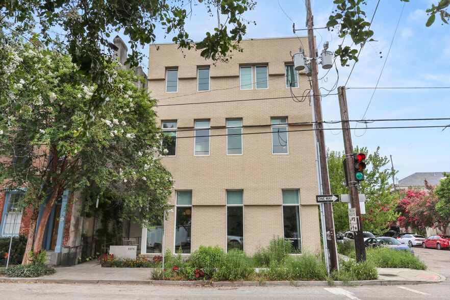 More Photos Of 1476 Magazine St, New Orleans Hotel For Sale