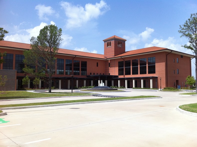 Primary Photo Of 750 Westgreen Blvd, Katy Medical For Lease