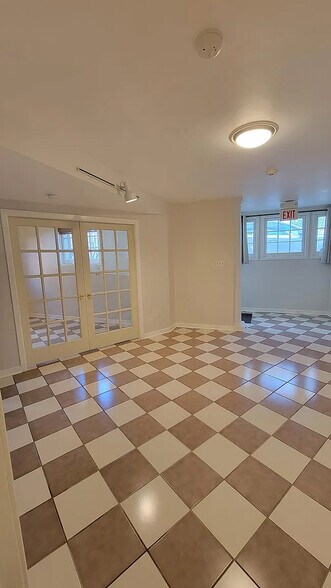 More Photos Of 120 Record St, Frederick Office For Lease