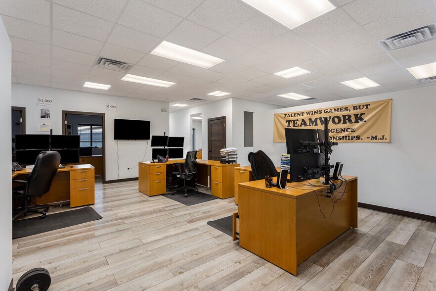 More Photos Of 7532 Clyde Park Ave SW, Byron Center Truck Terminal For Sale