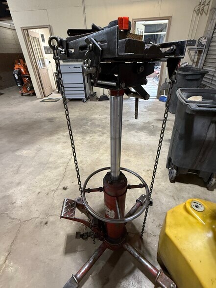 More Photos Of 69 Railroad Ave, Dora Specialty For Sale