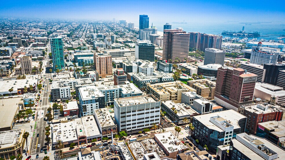 More Photos Of 236-242 Pine Ave, Long Beach Storefront Retail Office For Lease