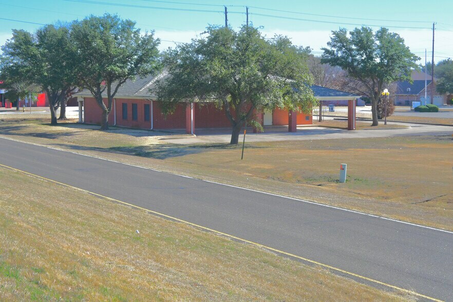 More Photos Of 4501 Northwest Freeway, Wichita Falls Loft Creative Space For Sale