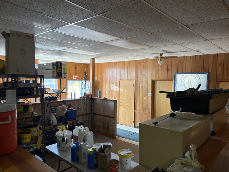 More Photos Of 101 Erie St, Amsterdam Warehouse For Sale