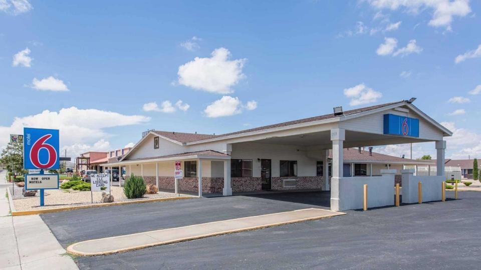 Primary Photo Of 1303 S Main St, Lordsburg Hotel For Sale